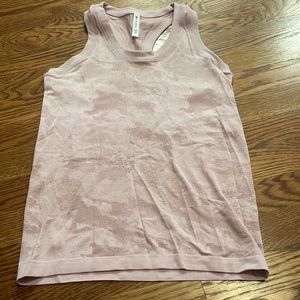 Athleta Momentum Seamless Racer Back Tank Top - size XS - Camo Pink Purple